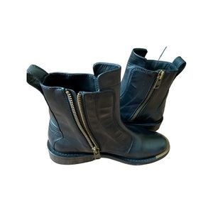 Zach and Voltair Black Casual Boots